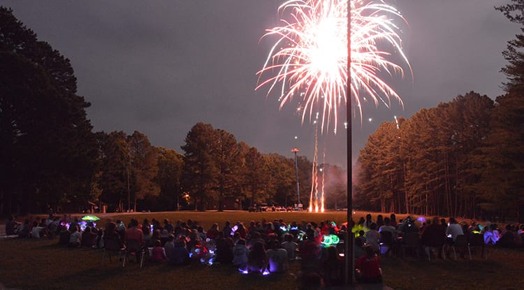 Evening Activities - 4th of July Carnival - Cub Creek Science and Animal Camp